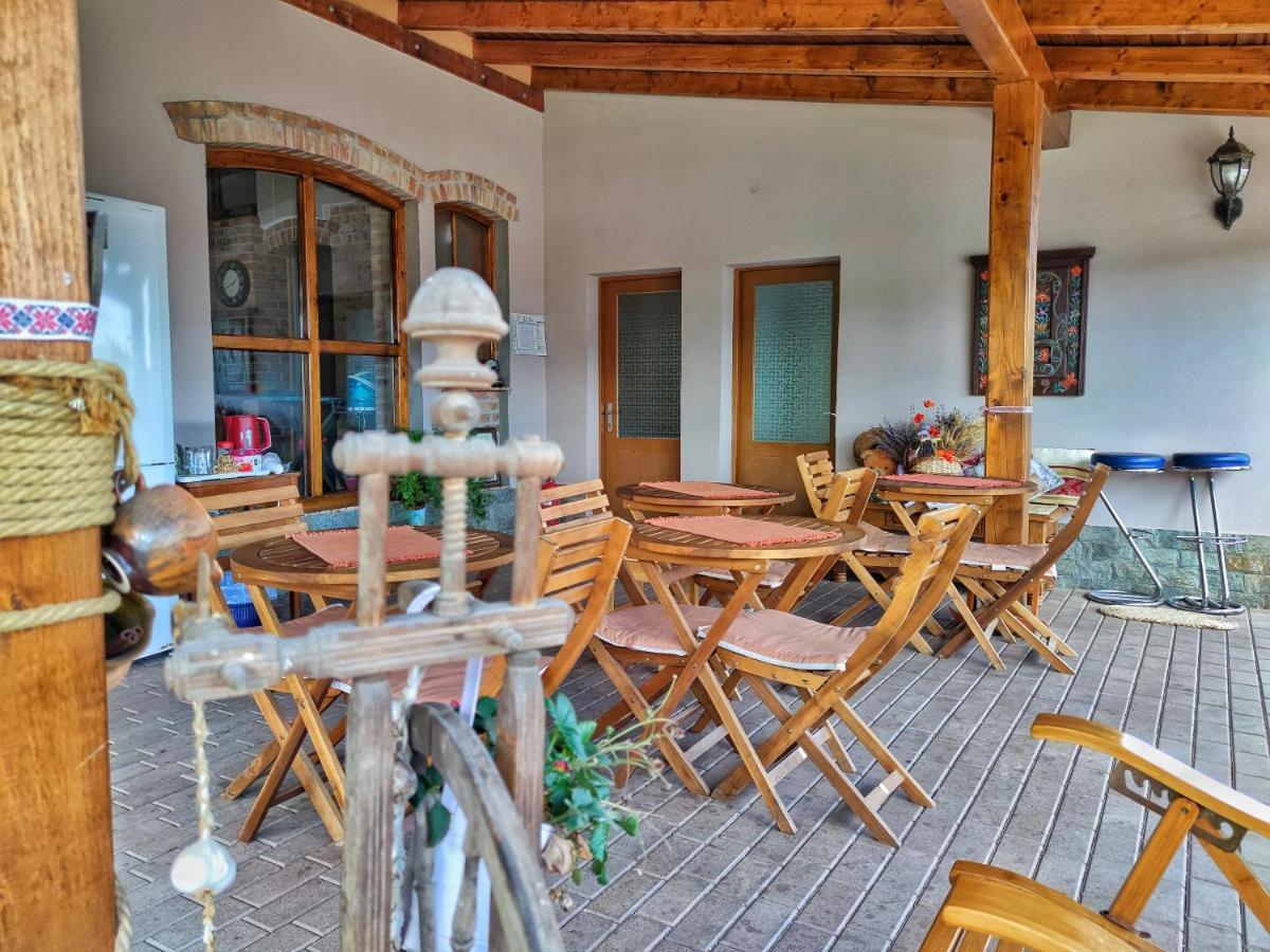 Готель Casa Adam Сігішоара Екстер'єр фото